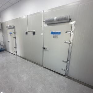 浦江冷库服务-外观-玻璃门检查