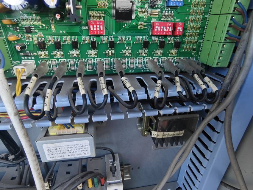 国内外各种品牌冷库空调安装维修服务案例