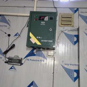 金阳冷库服务-电控箱外观和内部照片