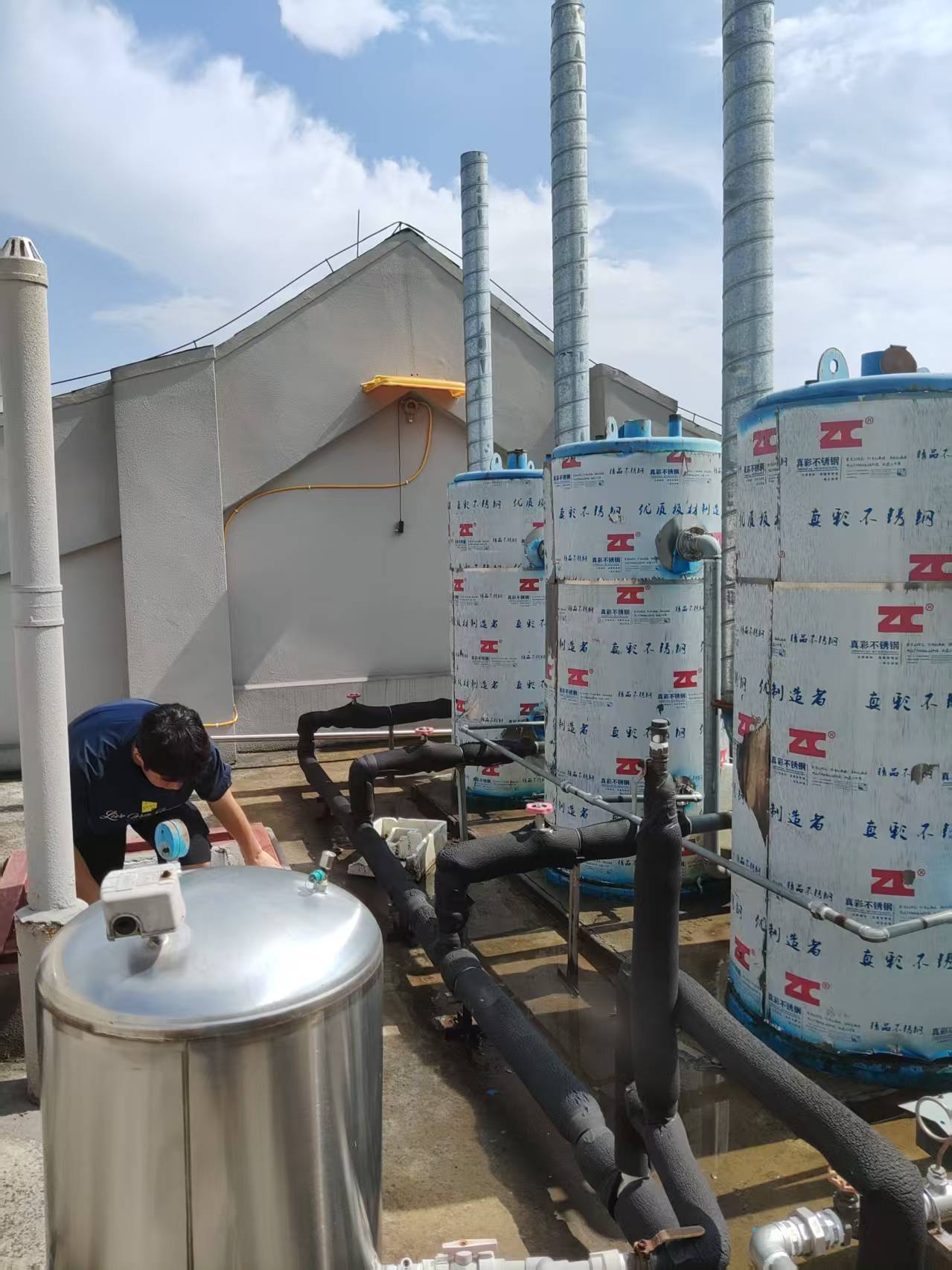 瑞科制冷电器安装维修中心。服务案例