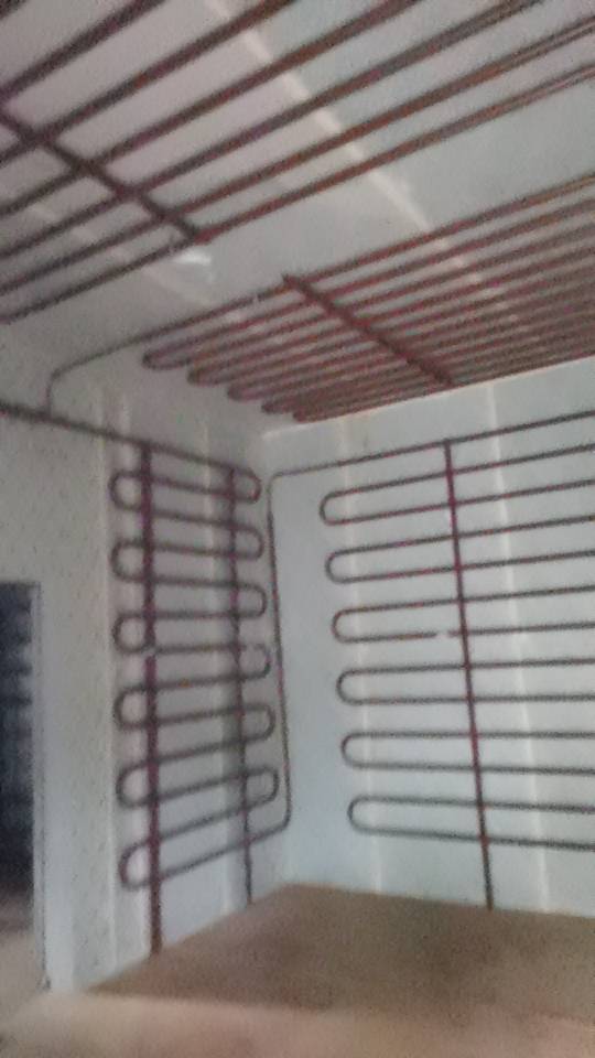 专注冷库安装  维修   制冰机  真空冻干机 速冻服务案例