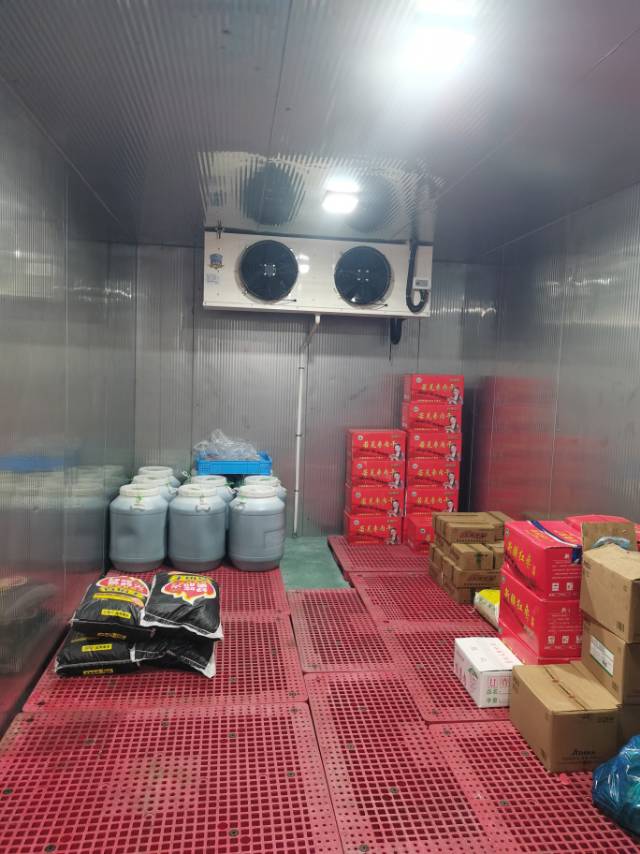 专注冷库安装  维修   制冰机  真空冻干机 速冻服务案例