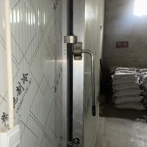 1111 - 冷库整体照片冷库整体照片（安装前）