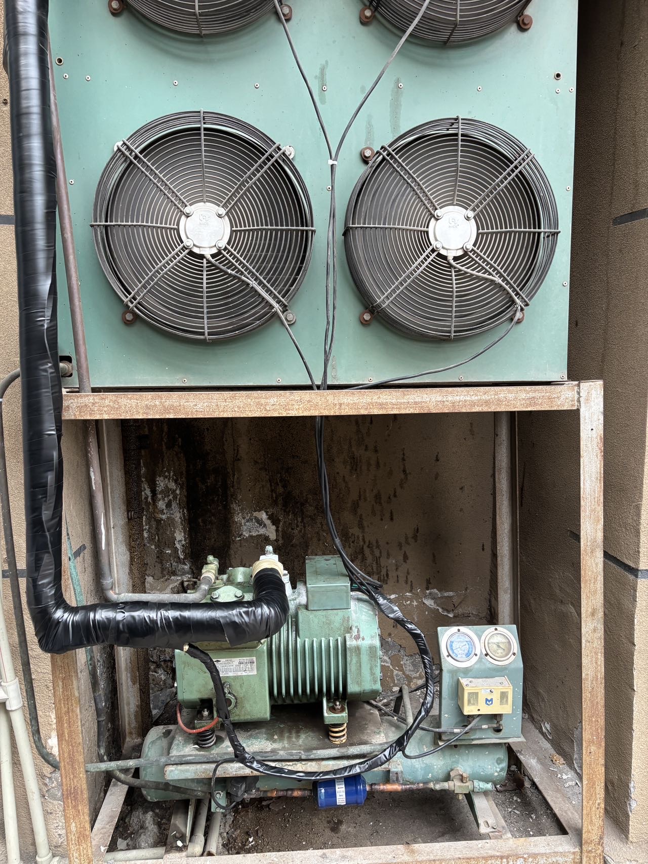 重庆群贤制冷设备有限公司服务案例