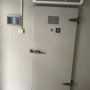 肇庆冷库服务-冷库库门照片