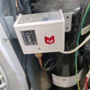 A冷链鱼缸维修安装 - 项目案例