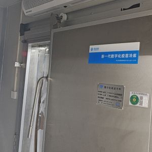 贵阳冷库服务-冷库库门照片