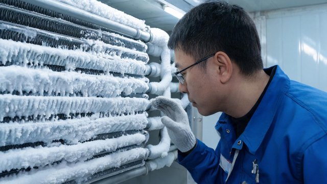 冷库化霜不彻底的排查与处理：从结霜形态看懂故障