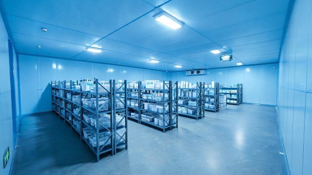 医疗冷库库板变形典型案例与解决方案：老刘的实战复盘