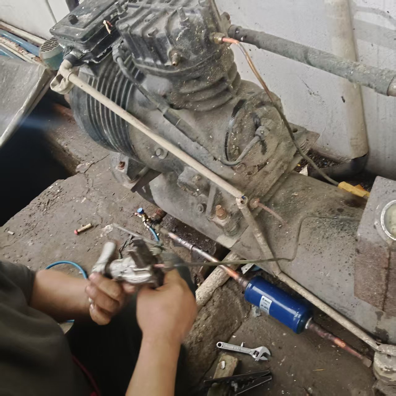 浙江三强冷库设备中央空调工业制冷设备售后安装维修服务案例