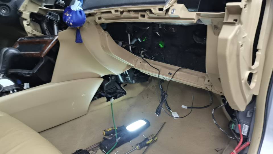 华记制冷设备维修服务案例